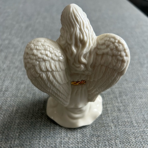 Lenox Angel With Horn Figurine Porcelain with Gold Trim Vintage Christmas - Picture 4 of 10